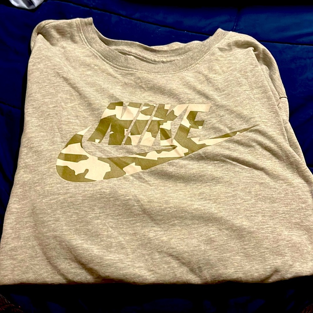 Selling a Nike shirt